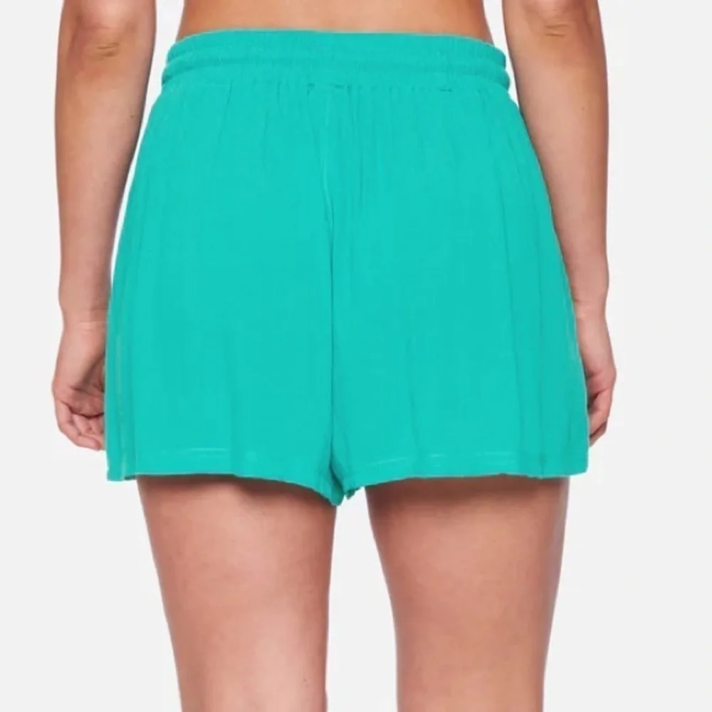 NWT Hurley Lana Crochet Trim Shorts S